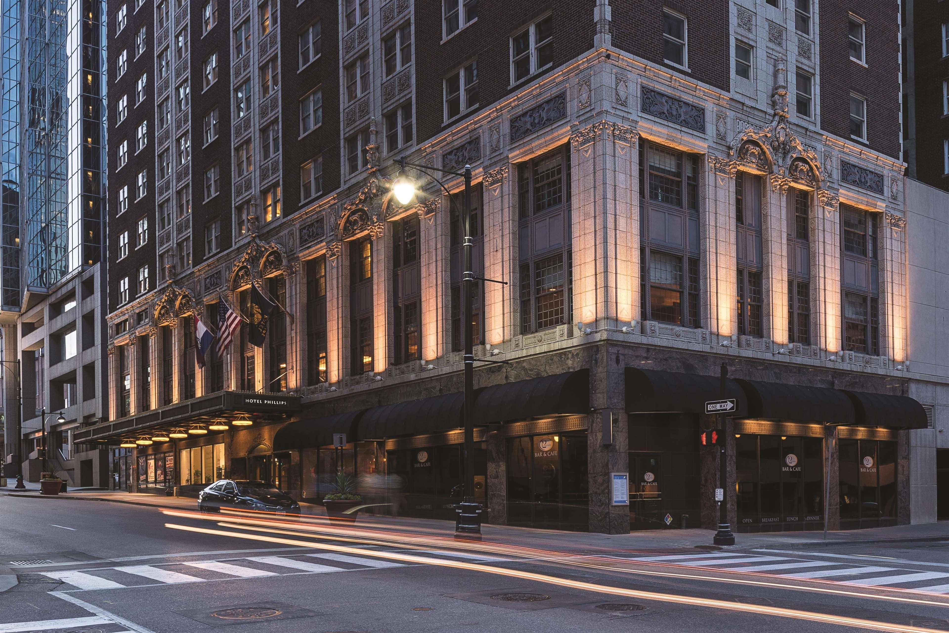 Hotel Phillips Kansas City, Curio Collection By Hilton Екстериор снимка