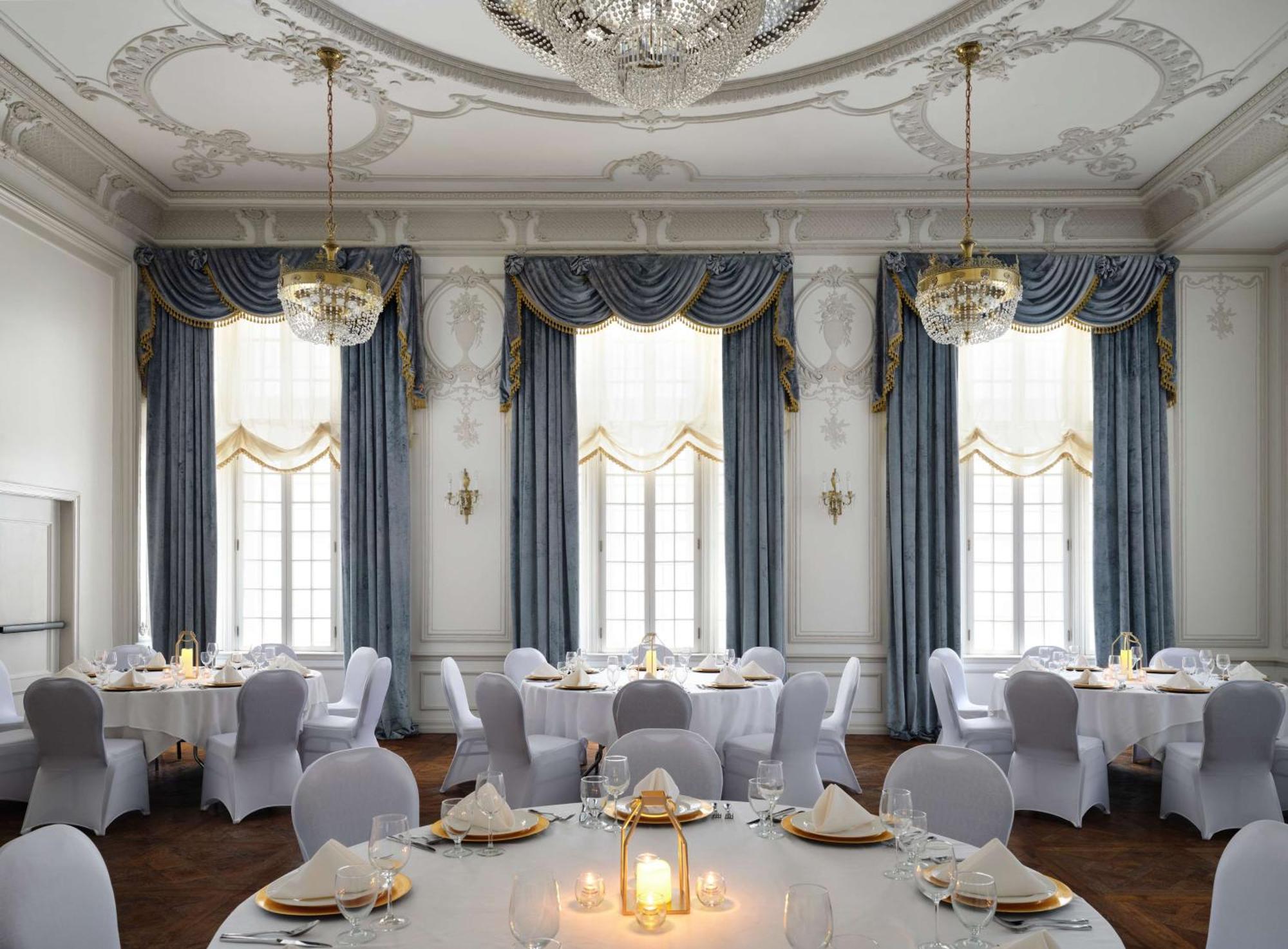 Hotel Phillips Kansas City, Curio Collection By Hilton Екстериор снимка