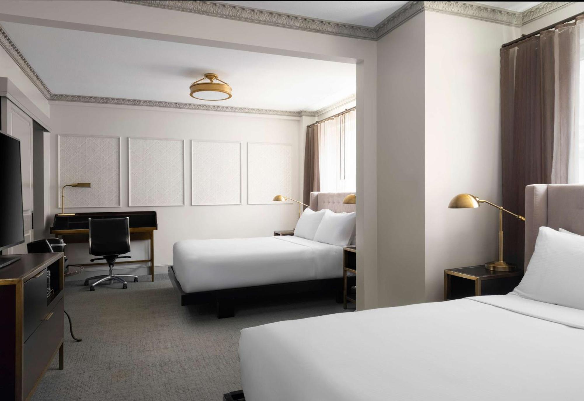Hotel Phillips Kansas City, Curio Collection By Hilton Екстериор снимка