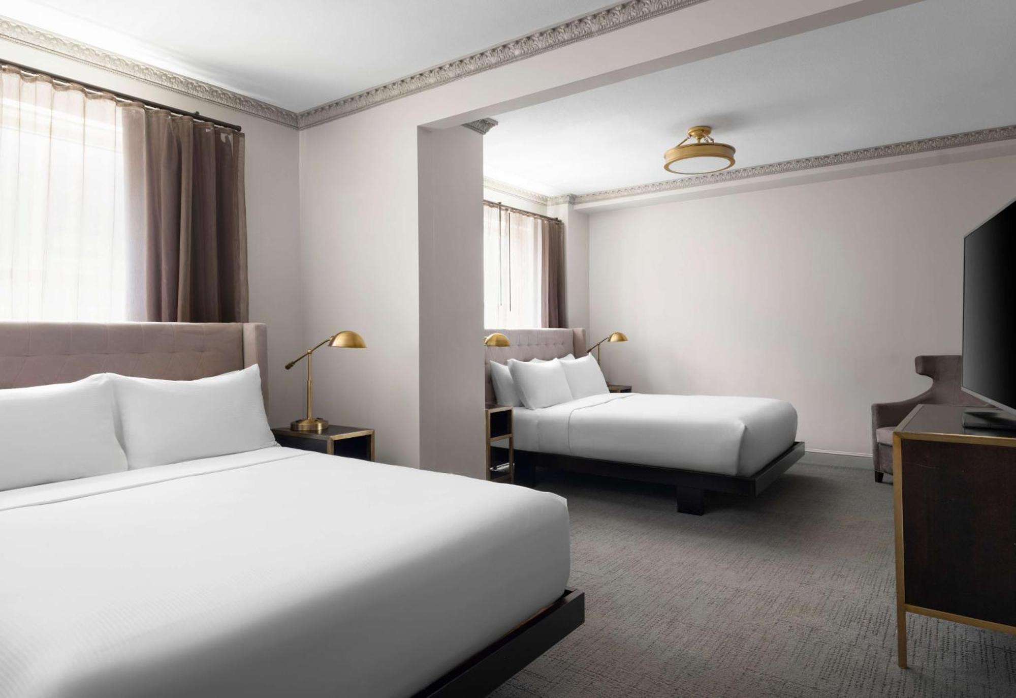 Hotel Phillips Kansas City, Curio Collection By Hilton Екстериор снимка