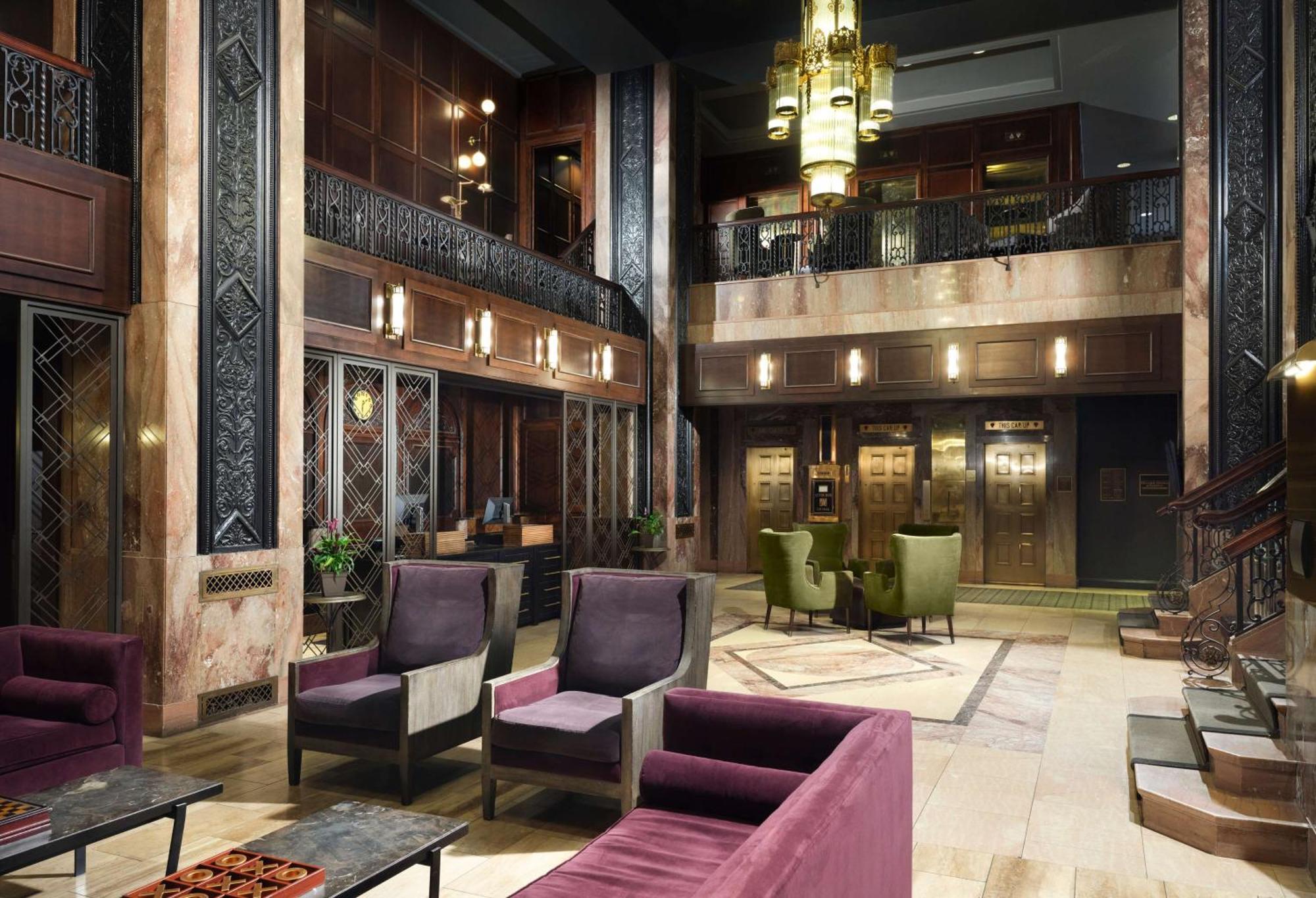 Hotel Phillips Kansas City, Curio Collection By Hilton Екстериор снимка
